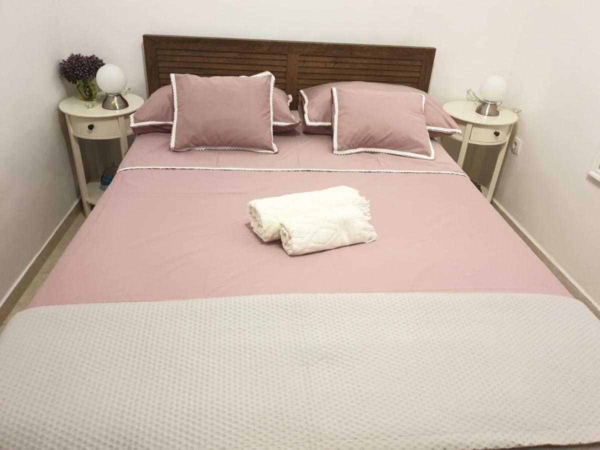 Lemon Tree Hotel Seget Donji Bagian luar foto
