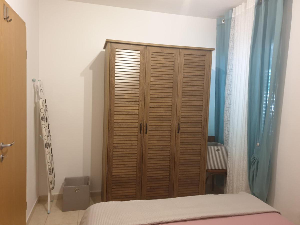 Lemon Tree Hotel Seget Donji Bagian luar foto