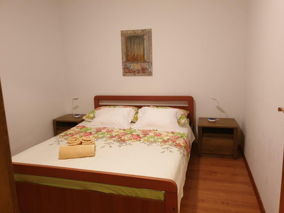 Lemon Tree Hotel Seget Donji Bagian luar foto