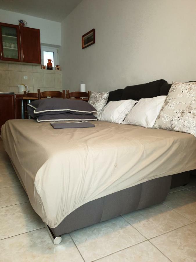 Lemon Tree Hotel Seget Donji Bagian luar foto